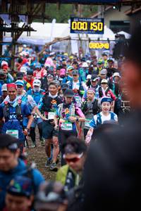 BIB: 000, 1090, 1120, 1154, 8188, , 
                            <button type="button" onclick="openModal(13426539)" class="btn btn-primary btn-sm float-right btn-popup" data-toggle="modal" data-target=".modal-high-quality">
                        <i class="fas fa-shopping-cart"></i> Add to Cart
                    </button>
                                            <button type="button" onclick="isThisMe(13426539, true)" class="btn btn-success btn-sm float-right btn-popup btn-isme hidden" data-toggle="tooltip" data-placement="bottom" title="นี่คือรูปของคุณใช่ไหม คลิกที่นี่เพื่อเอาเข้าอัลบั้ม">
                        <i class="fas fa-plus"></i> Add to album
                    </button>
                    <button type="button" onclick="isThisMe(13426539, false)" class="btn btn-warning btn-sm float-right btn-popup btn-isnotme hidden">
                        <i class="fas fa-ban"></i> Remove from album
                    </button>